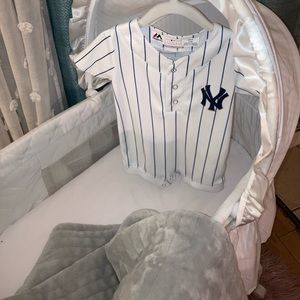 New York Yankee Jersey Outfit 3-6 Months